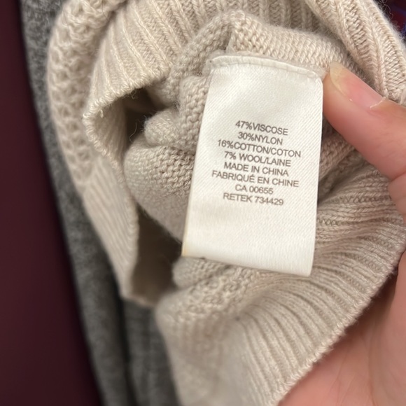 RW&CO Sweater - Picture 4 of 4